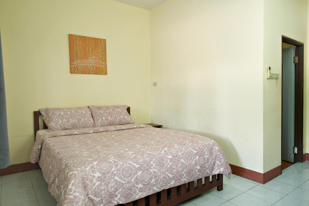 Deejai Hotel Si Racha Zewnętrze zdjęcie
