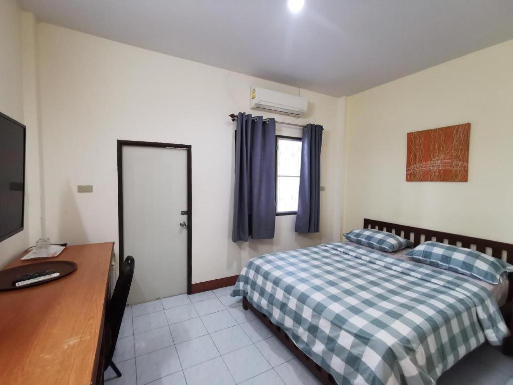Deejai Hotel Si Racha Zewnętrze zdjęcie