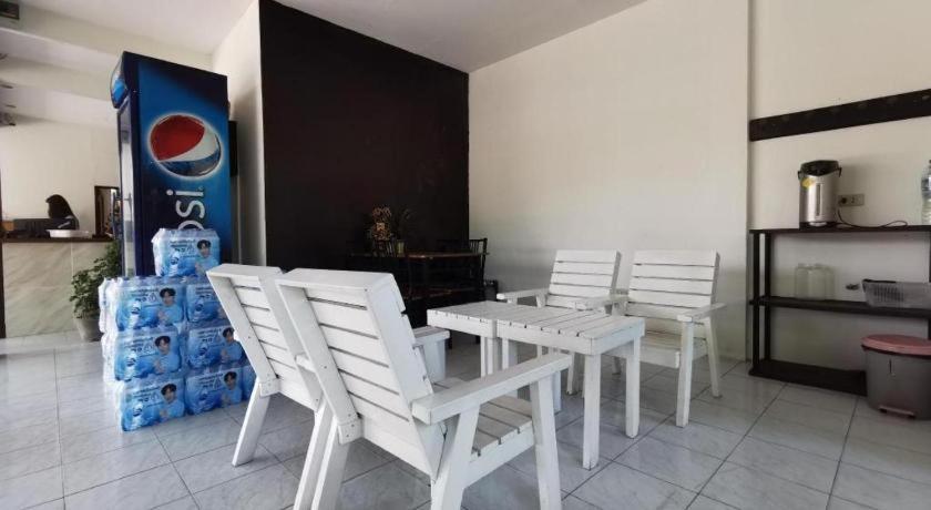 Deejai Hotel Si Racha Zewnętrze zdjęcie