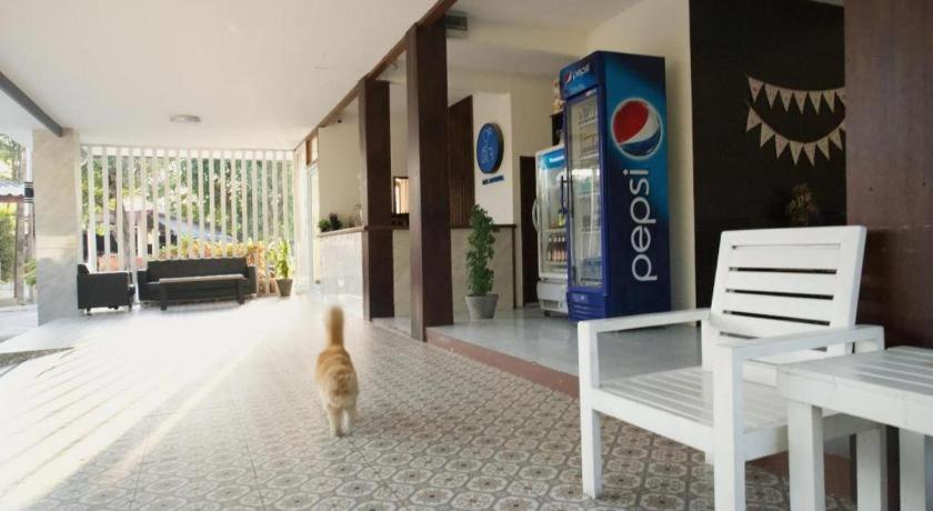 Deejai Hotel Si Racha Zewnętrze zdjęcie