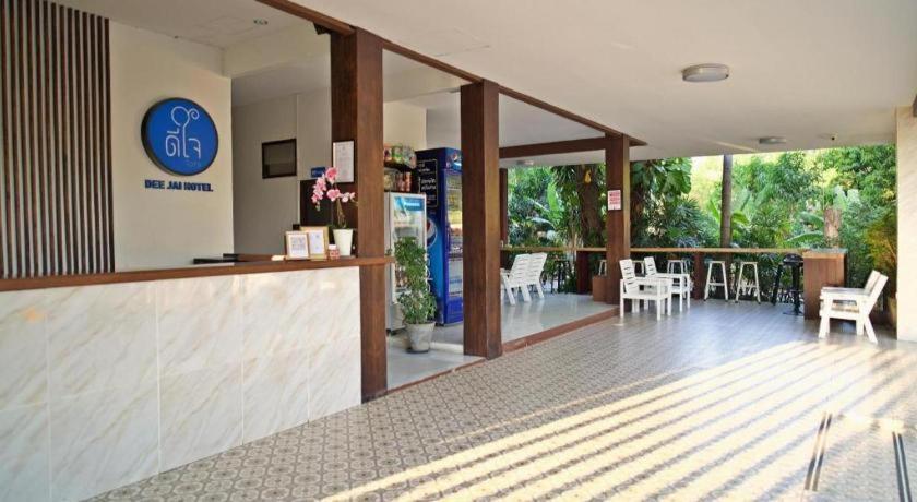 Deejai Hotel Si Racha Zewnętrze zdjęcie